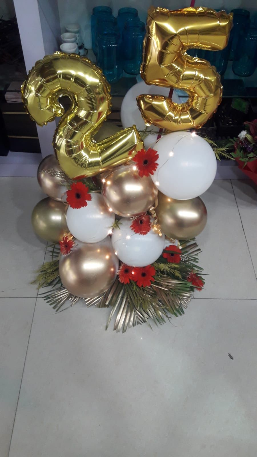 CHOOSE YOUR NUMBER - White and Gold - Number balloon Bouquet - For Birthday or happy anniversary balloons I-AFBO