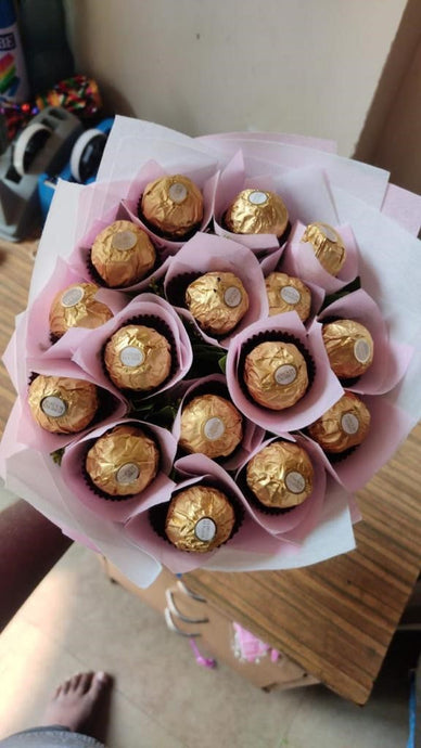 Chocolate Bouquet for the best gift online Ferrero rocher C-FCB