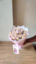 Load image into Gallery viewer, Chocolate Bouquet for the best gift online Ferrero rocher C-FCB

