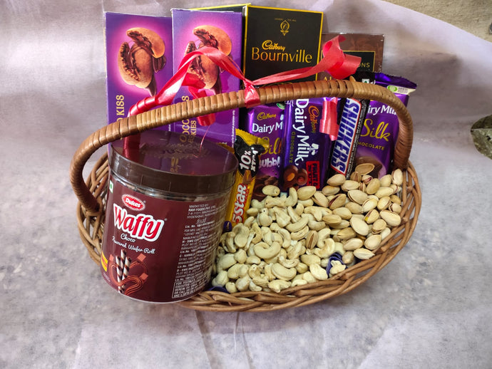 Dry Fruits & Chocolate Hamper for Diwali - Same day Delivery - Best Seller C-GBF