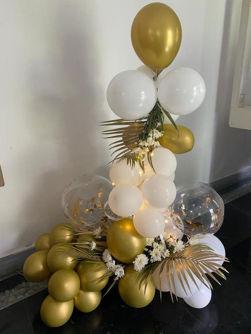 Gold and White Balloon Bouquet with Gold Confetti balloons for Birthday or Anniversary - Print any text C-BFST