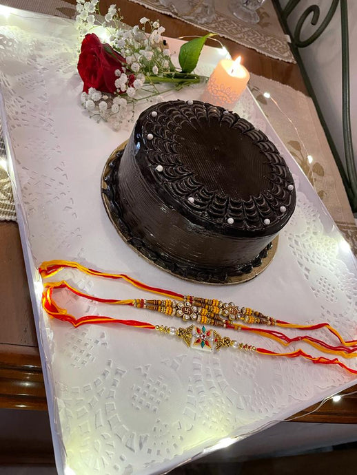 Rakhi Flowers, Chocolates & Cake Combo - Chocolate Cake Indiaflorist247