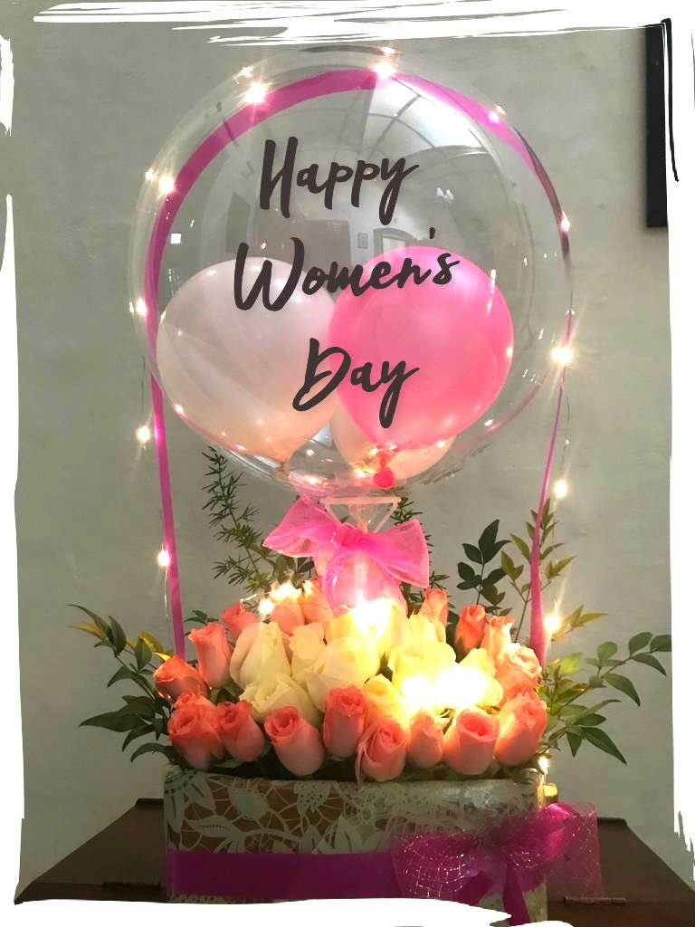 Send Flowers Balloon Bouquet for Women's day same day delivery in India C-BFST