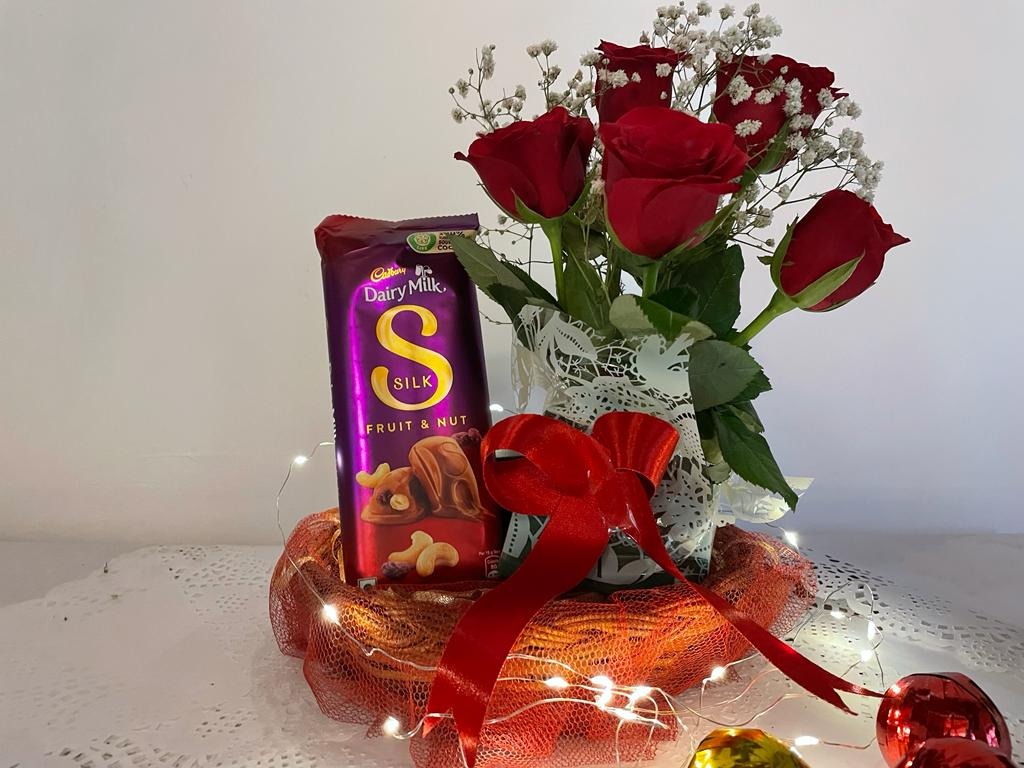 Send Gifts today - Chocolate and Dry Fruits Gift Basket for Diwali - Best Seller Gift Hamper C-GBF
