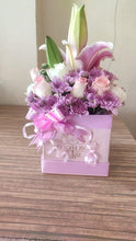 Load image into Gallery viewer, Send Flowers online for birthday Best gifts delivery same day I-FBO
